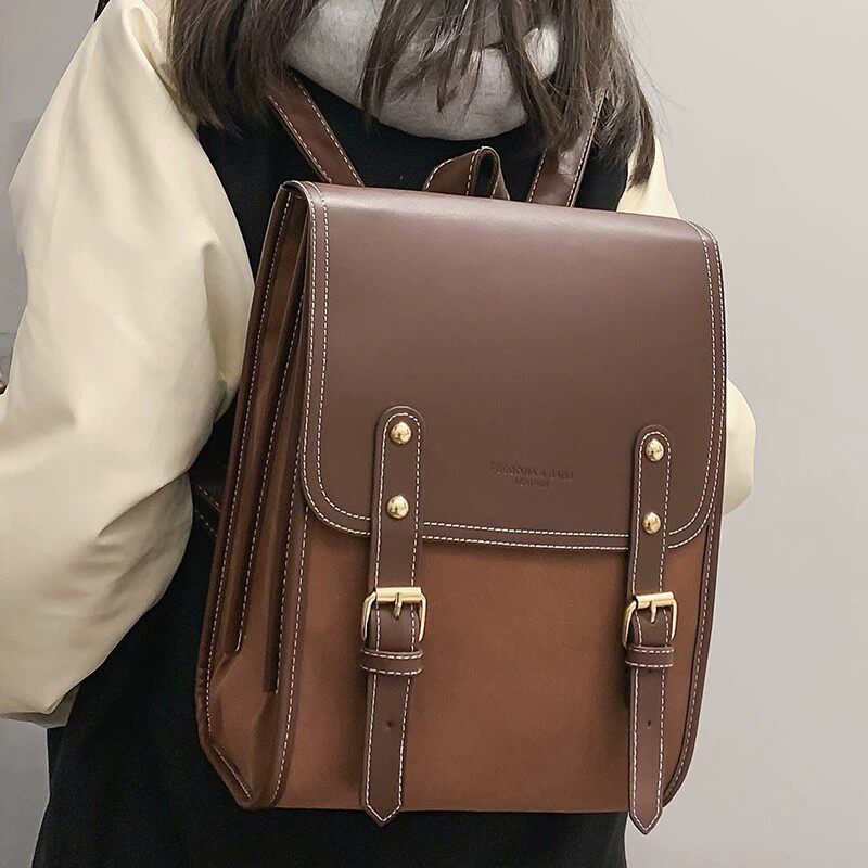 双肩包女百搭英伦风背包2026新款高级感大学生出游书包轻便电脑包