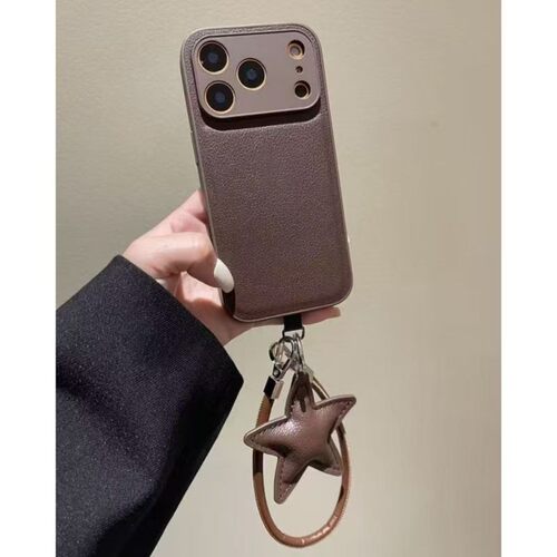 深棕色月坑纹适用于苹果17promax手机壳手链iPhone16pro小众15plus秋冬款14高级感女13耐脏12全包防摔11手绳