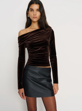 ref法式复古修身斜肩一字肩设计感丝绒长袖上衣女气质内搭针织衫