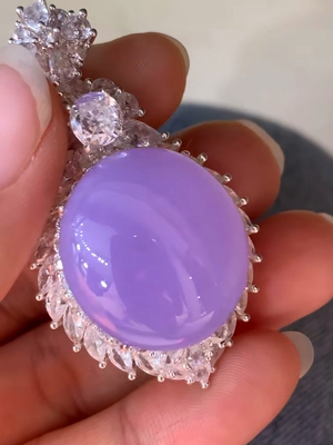 天然缅甸翡翠粉紫吊坠，无纹裂，铜托，裸石23.3-21.3-9.5