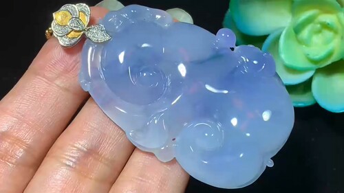 天然缅甸翡翠18k如意吊坠 整体：60.4/34.2/9.3裸石50.8/34.2/9.3