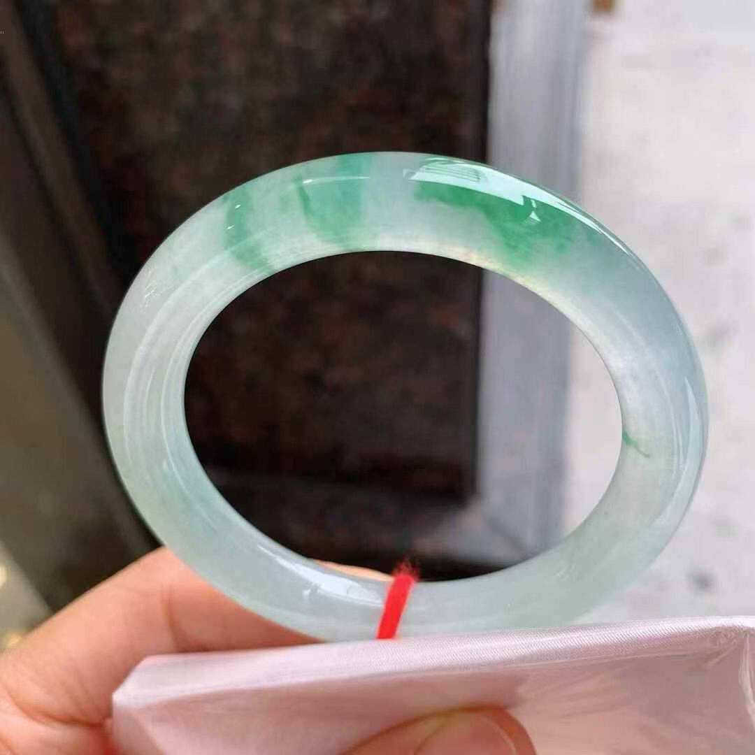 天然翡翠A货圆条冰飘绿花 有纹缅甸翡翠