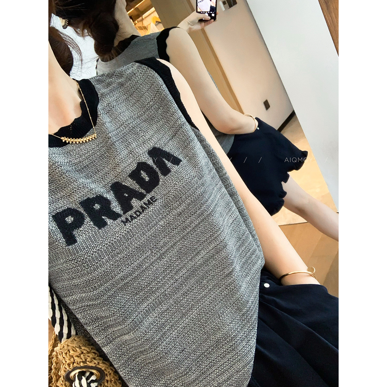 爱情魔鬼鱼 灰色圆领短袖字母针织T恤女2025夏季新款百搭背心上衣,女装/女士精品,T恤,淘宝优惠券,粉丝福利购,淘宝优惠卷