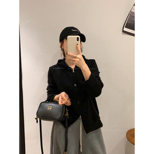 爱情魔鬼鱼 黑色双拉链连帽卫衣女2025秋冬新款显瘦百搭开衫上衣
