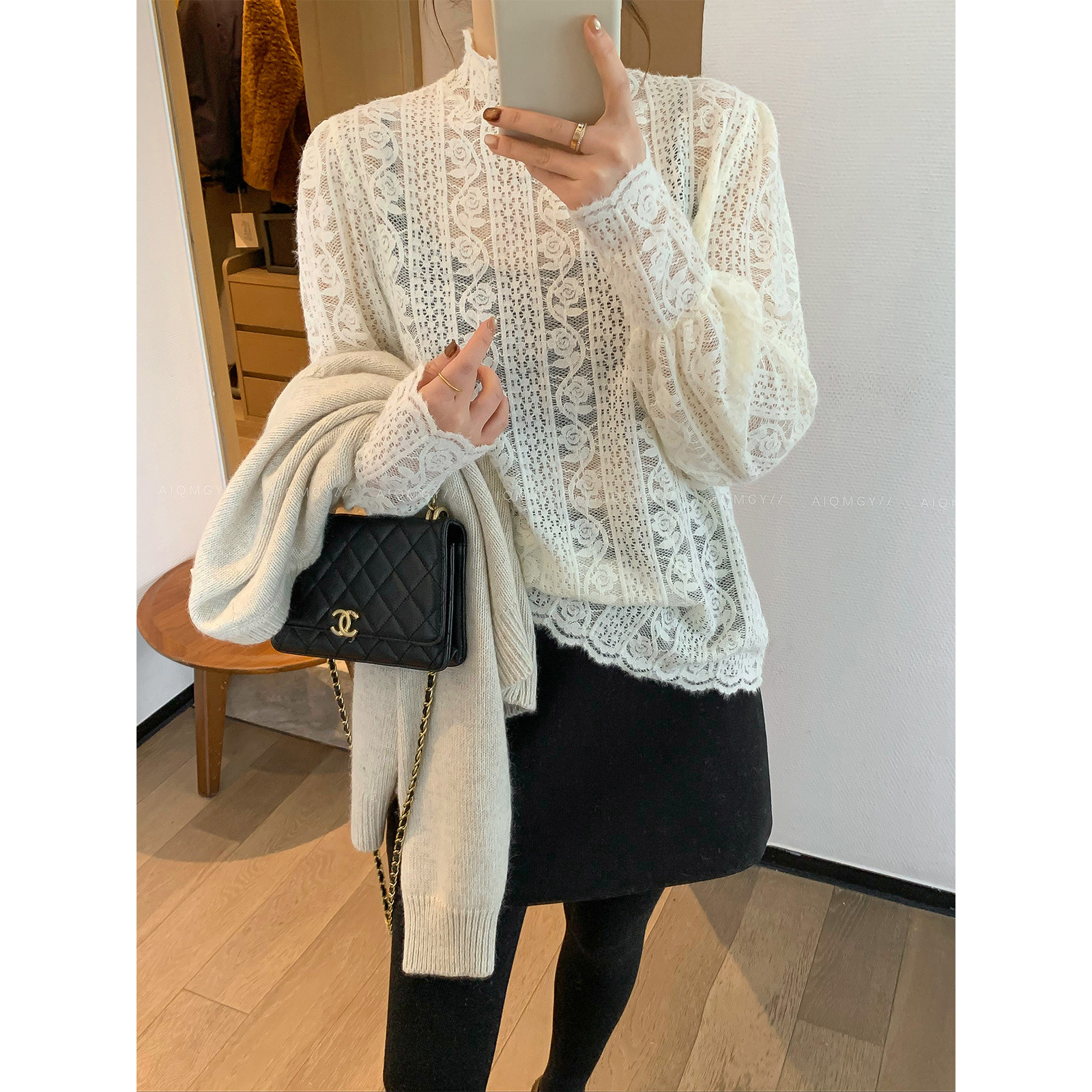 爱情魔鬼鱼半高领蕾丝打底衫