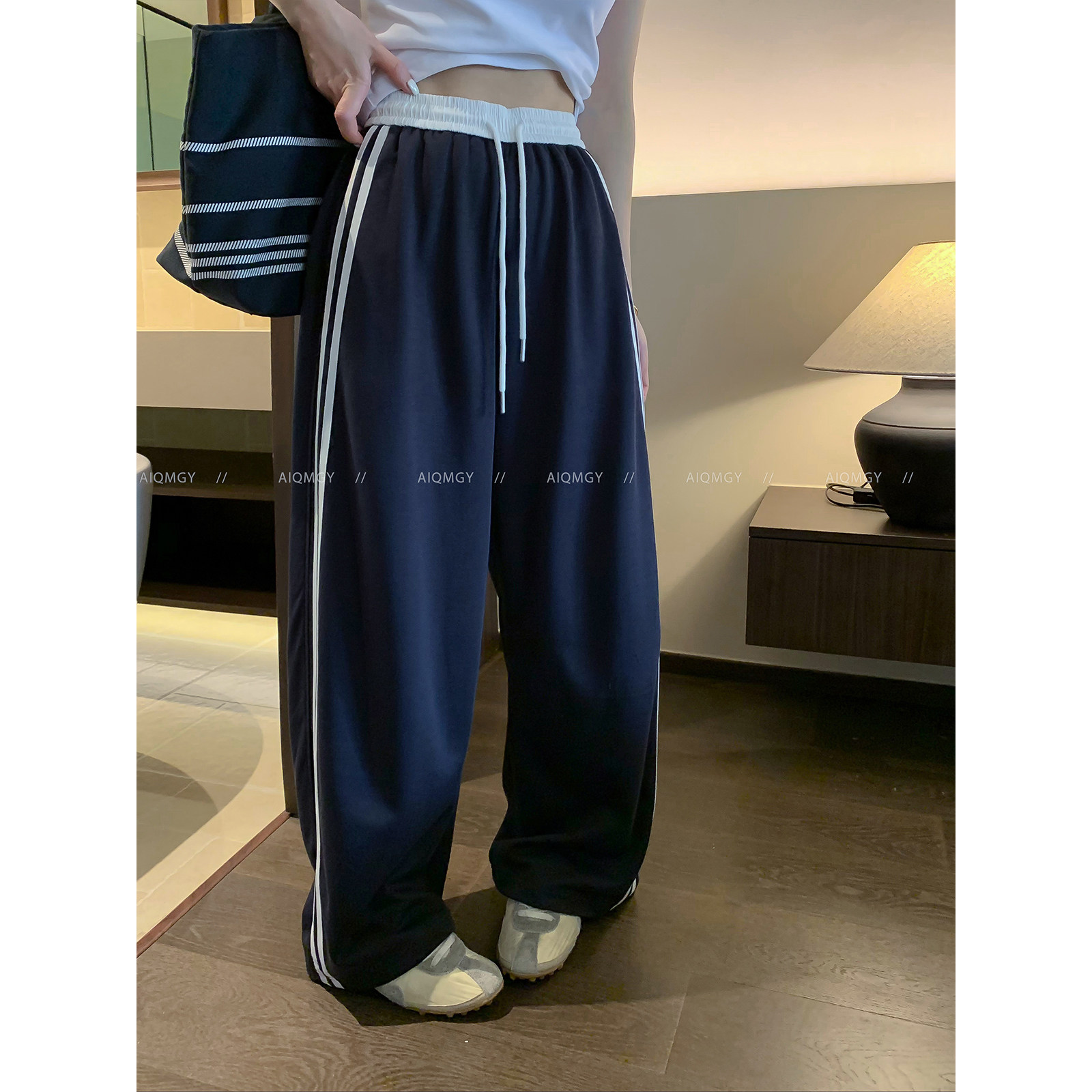 爱情魔鬼鱼 撞色腰头条纹休闲运动裤女2026夏季宽松阔腿拖地裤子