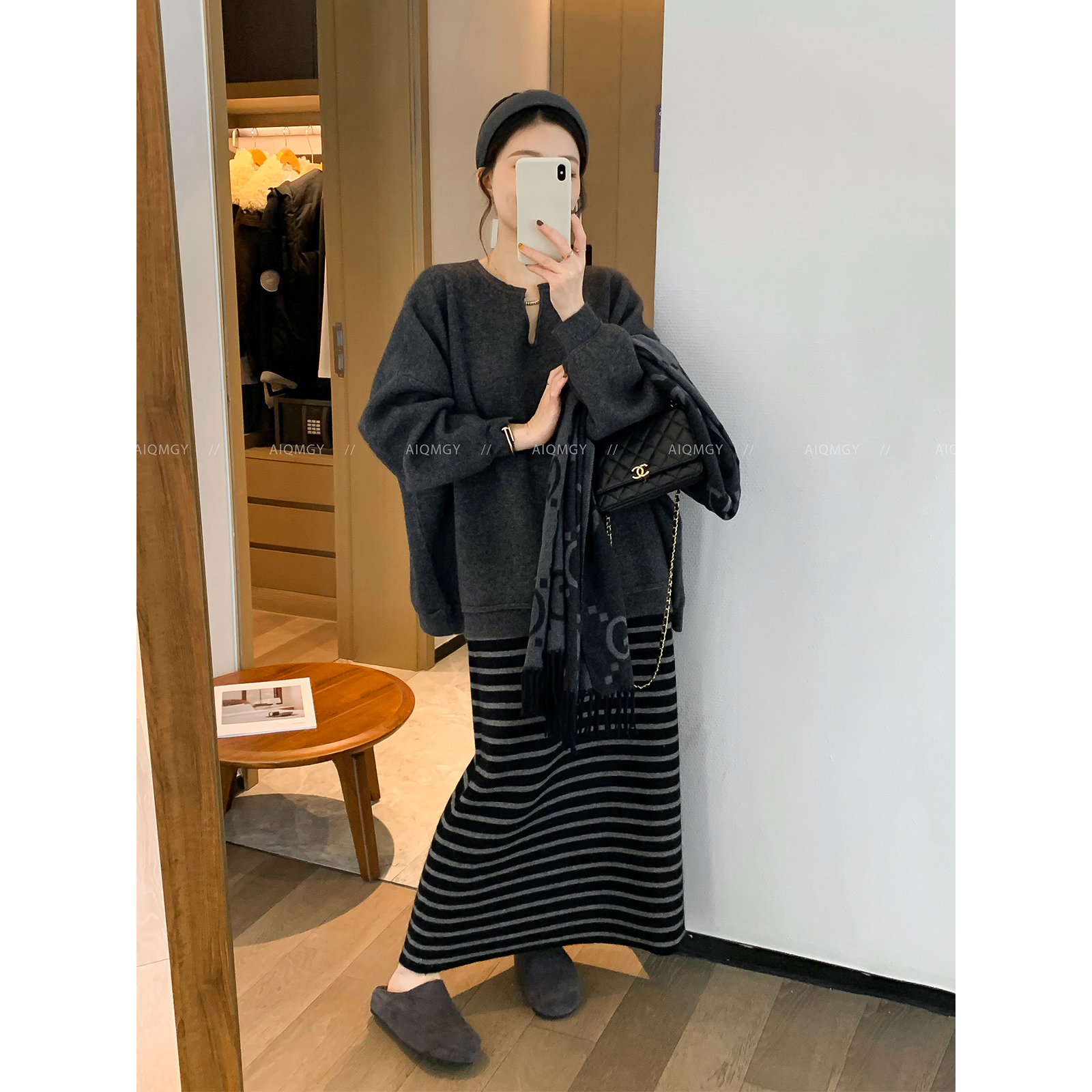 爱情魔鬼鱼V领长袖针织衫女上衣