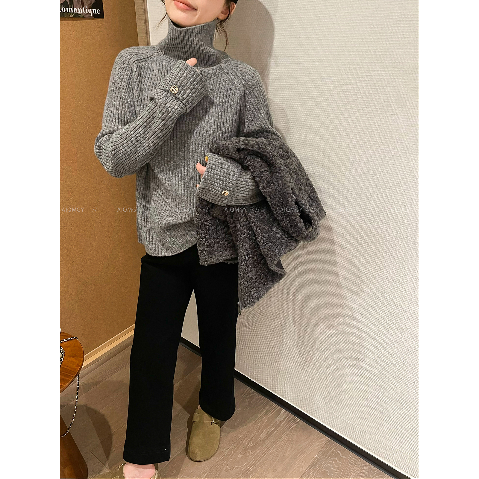 爱情魔鬼鱼高领坑条羊毛针织衫