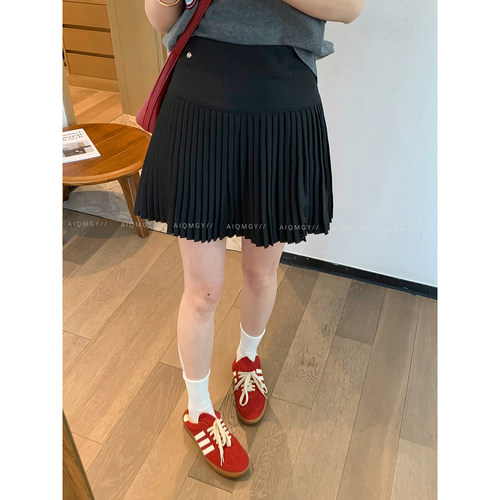 爱情魔鬼鱼 黑色时尚百褶半身裙女2026春季新款高腰百搭短裙子