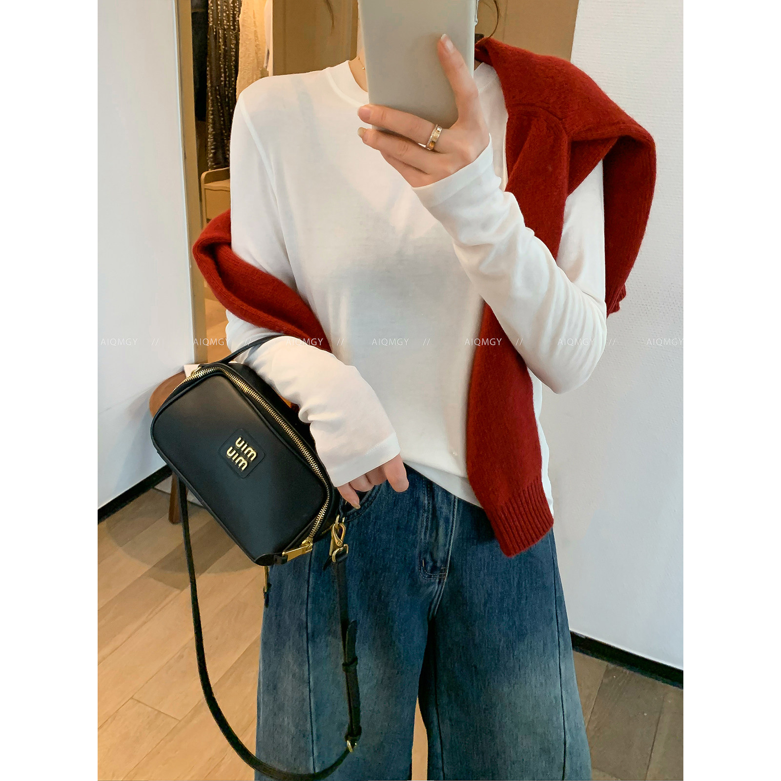 爱情魔鬼鱼 白色长袖圆领天丝面膜衣T恤女2026年春季新款简约上衣