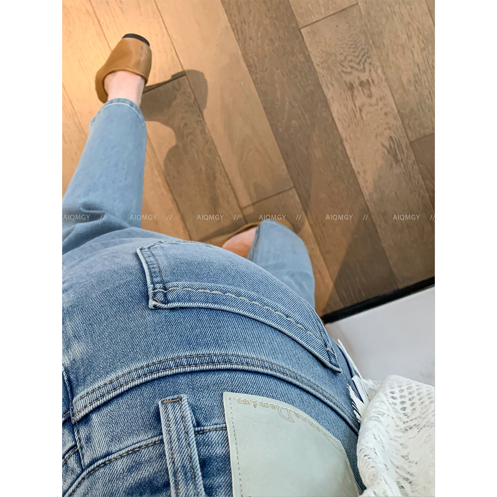 爱情魔鬼鱼 蓝色复古水洗窄版牛仔裤女2026春季新款高腰直筒裤子