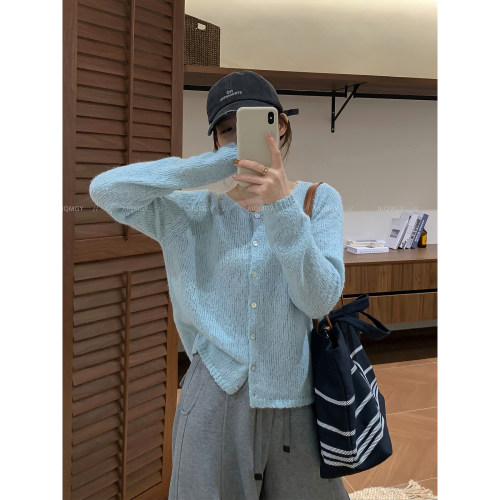 爱情魔鬼鱼圆领羊毛针织开衫