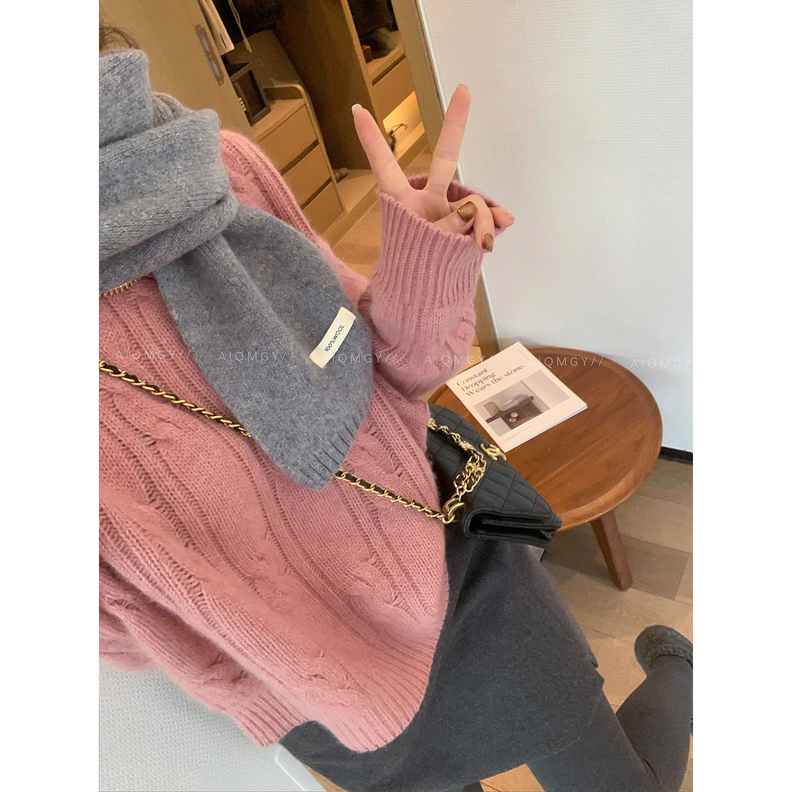 爱情魔鬼鱼 纯色圆领套头毛衣女2025年冬季新款宽松显瘦针织上衣