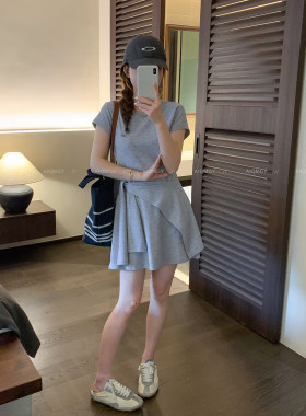 爱情魔鬼鱼短袖配披肩连衣裙