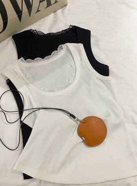 爱情魔鬼鱼 纯色蕾丝拼接无袖背心女2026年春季新款内搭打底上衣