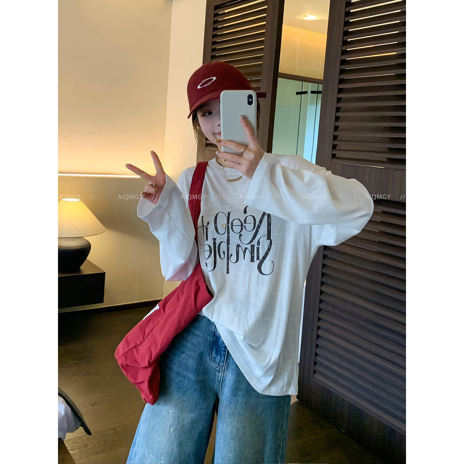 爱情魔鬼鱼 白色长袖圆领字母T恤女2026春季新款宽松显瘦百搭上衣