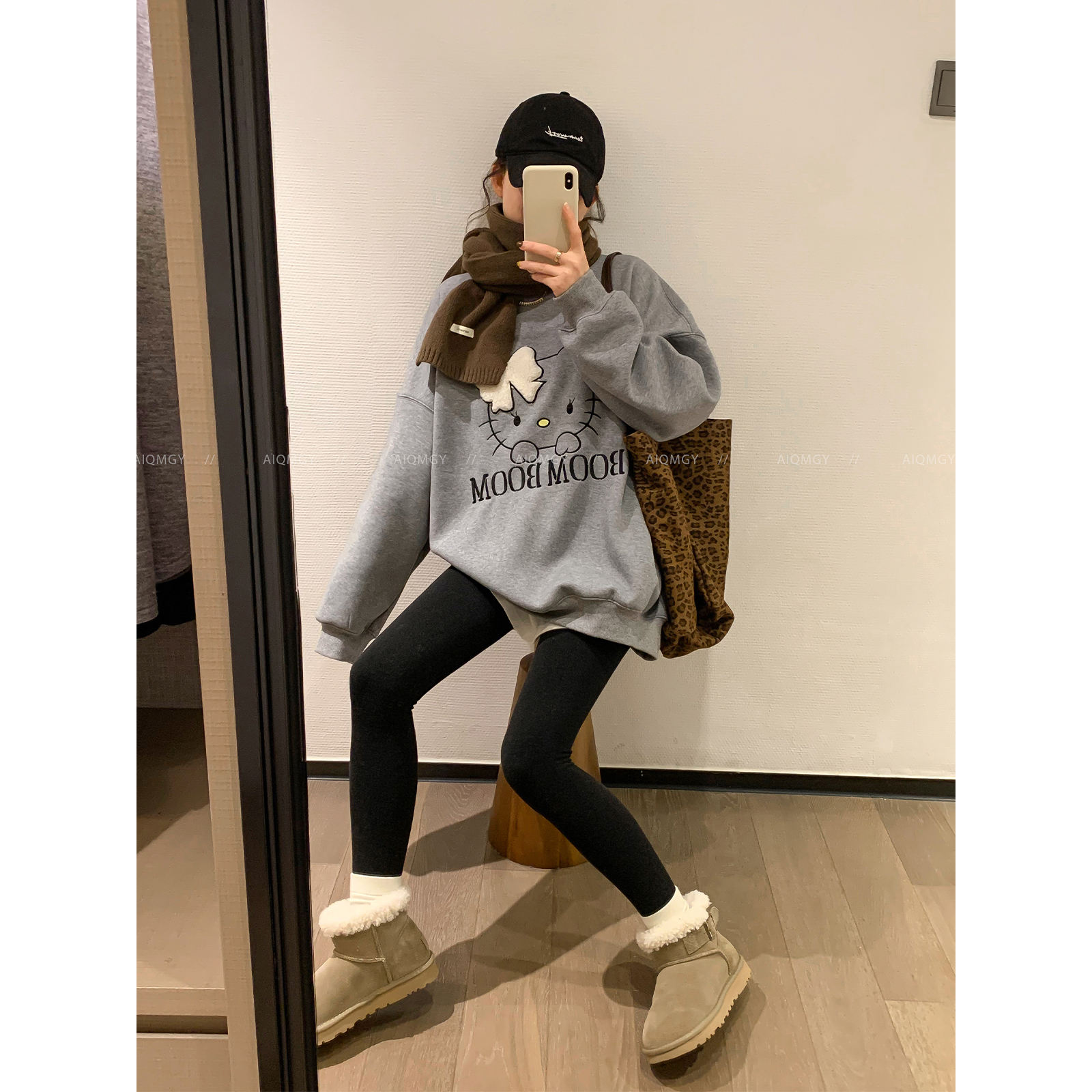 爱情魔鬼鱼中长款卡通字母卫衣