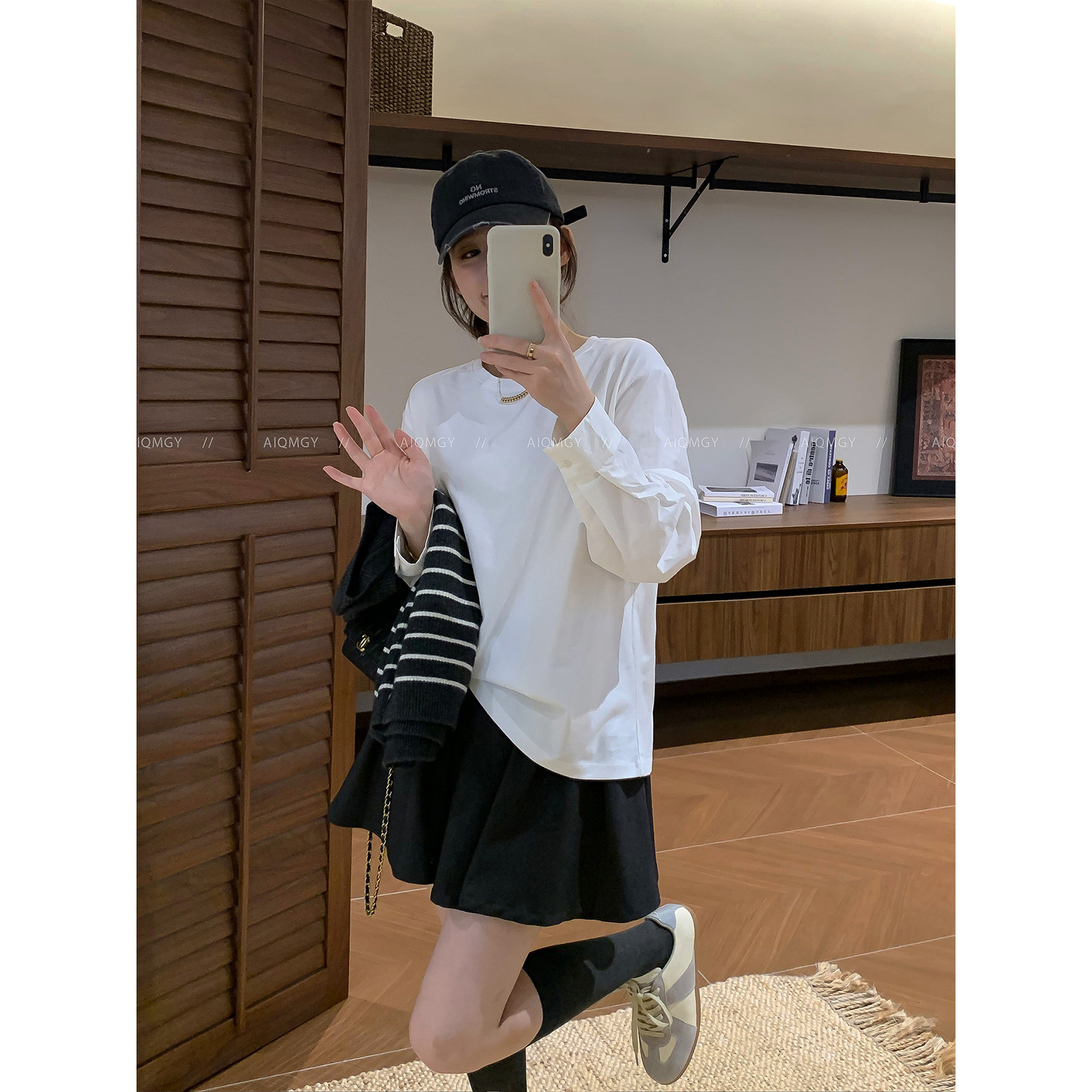 爱情魔鬼鱼 白色圆领长袖纯色衬衫女2026年秋季新款宽松百搭上衣