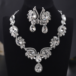 奢华首饰套装 锁骨链女新娘礼服配饰宴会饰品 项链耳环夸张水晶短款