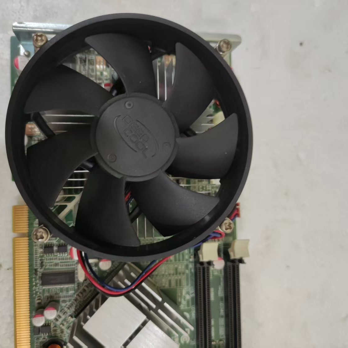 华北工控工控机主板，型号SHB-950，带E7500CPU，【议价】