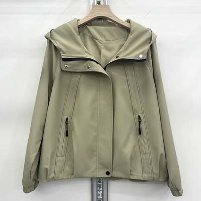 2025春季新款时尚连帽冲锋衣外套