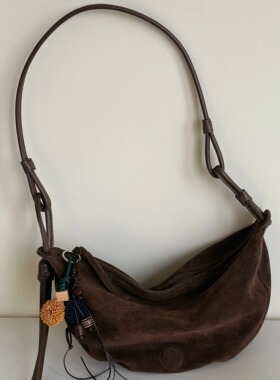 仟佰格秋冬韩系包包日常通勤百搭饺子包女2025新款真皮单肩斜挎包