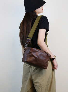 质感单肩斜挎包真皮头层女包休闲小众原创包复古牛皮波士顿枕头包