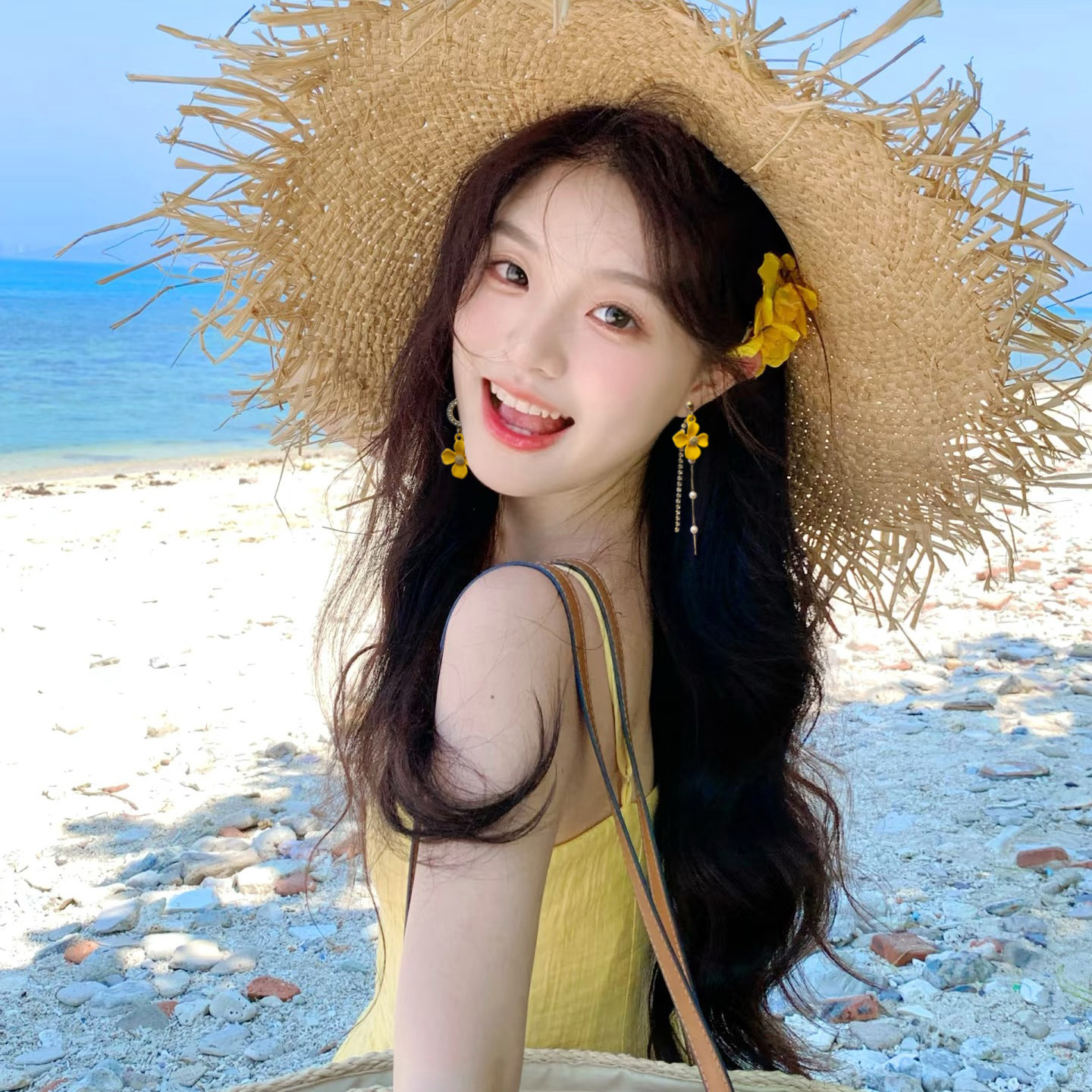 法国【设计师】Glicka 夏天黄色花朵耳环不对称流苏耳钉海边耳饰