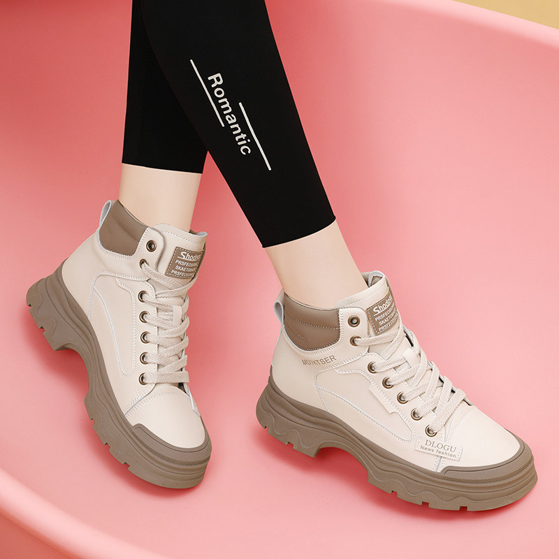 真皮爆款马丁靴女款显脚小2025年新款软底气质短靴春秋季单鞋棉鞋