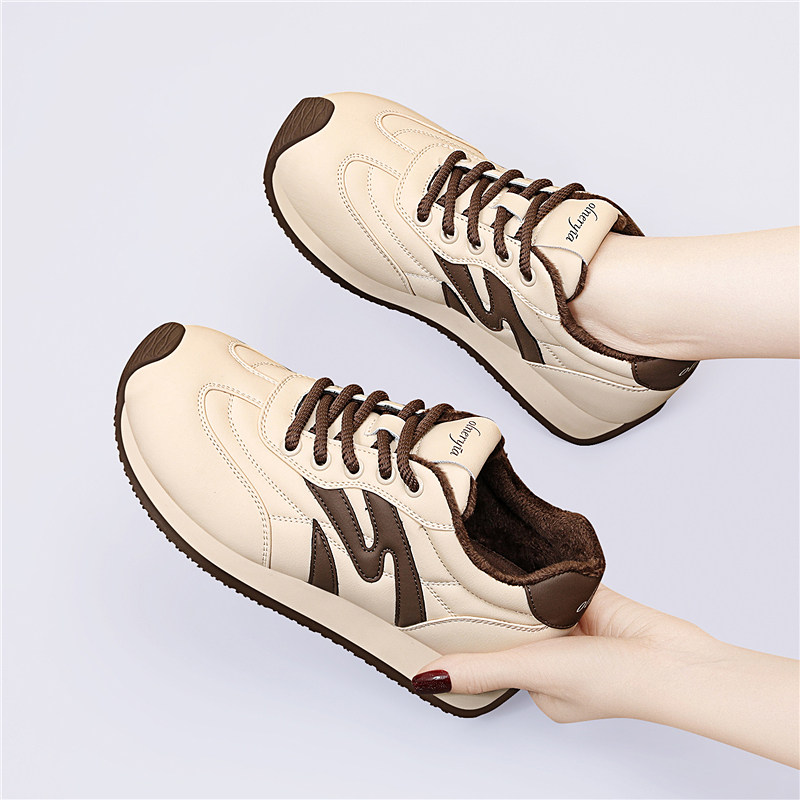 老爹鞋女款2025新款秋冬季休闲运动旅游鞋软底轻便中老年妈妈鞋子