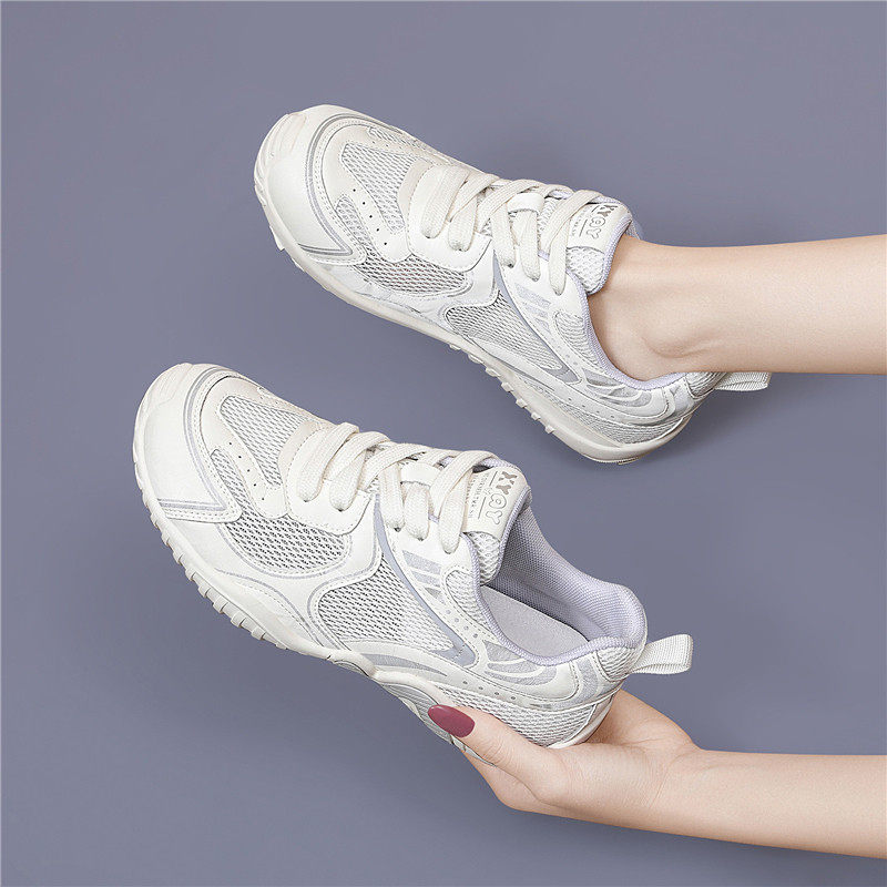 夏季小白鞋女款2026新款薄款网面透气网鞋百搭软底轻便运动休闲鞋