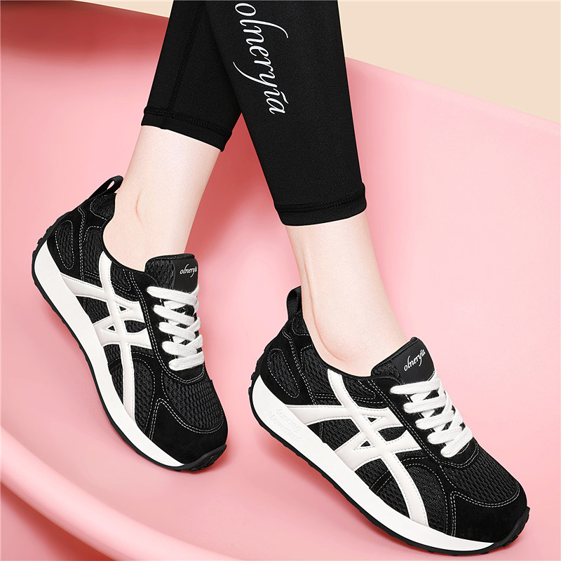 轻便软底透气运动鞋女春