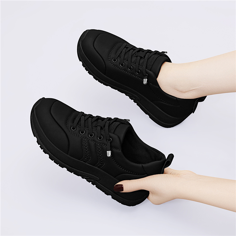 黑色休闲运动鞋女款2025