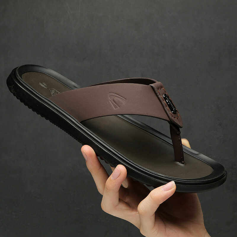 德国骆驼动感人字拖鞋男夏季新款沙滩鞋防滑外穿真皮凉鞋男士拖鞋