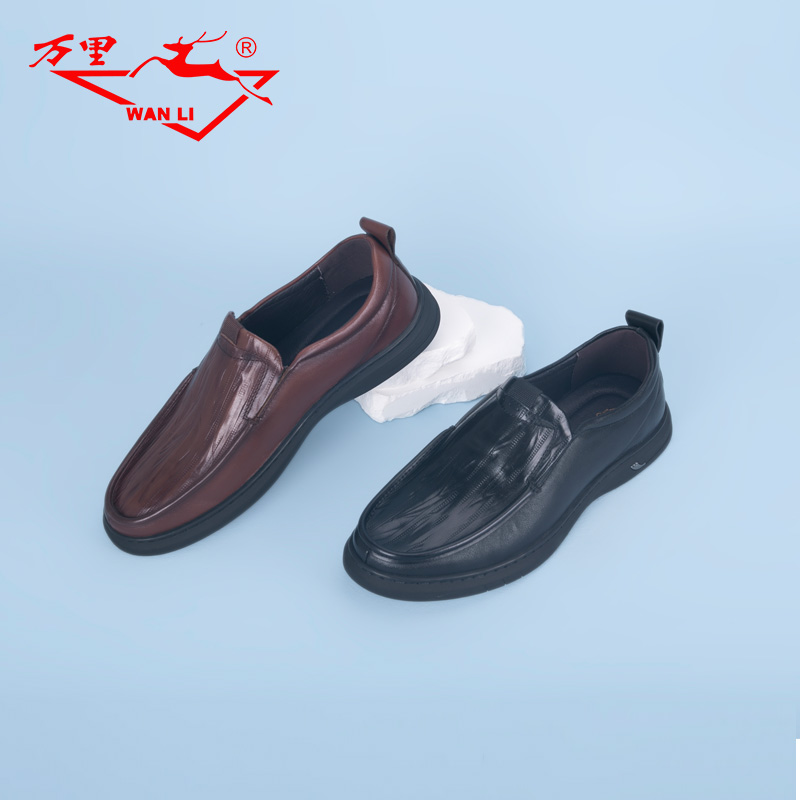 万里新款男士真皮鞋商务休闲单鞋百搭圆头舒适平底低帮鞋HET1147