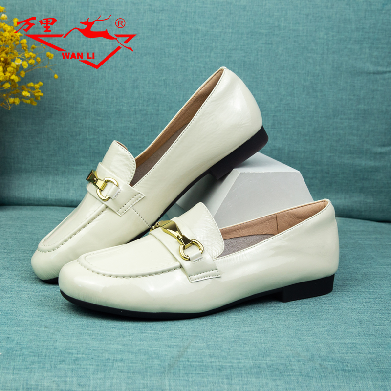 万里低跟休闲乐福鞋真皮