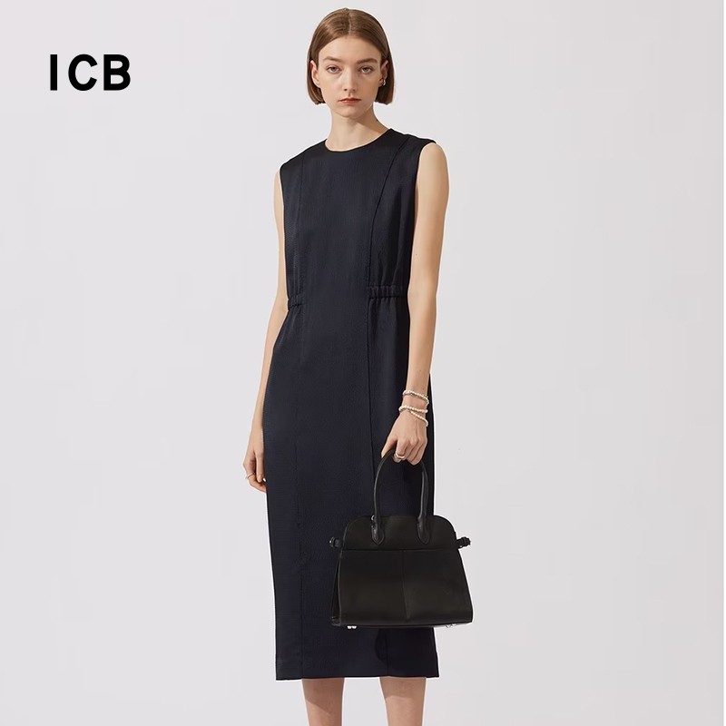 圆领套头收腰连衣裙内搭商场同款