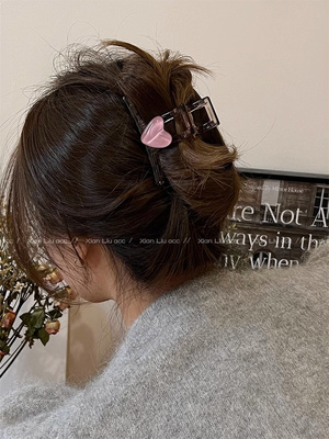 果冻感树脂爱心中号抓夹2