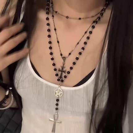 复古黑珠十字架项链双层叠戴朋克ins高级哥特暗黑风甜酷辣妹颈链