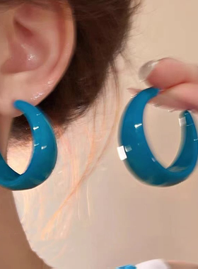 复古港风蓝色C型耳环女2025新款爆款气质时尚耳钉高级感夸张耳饰