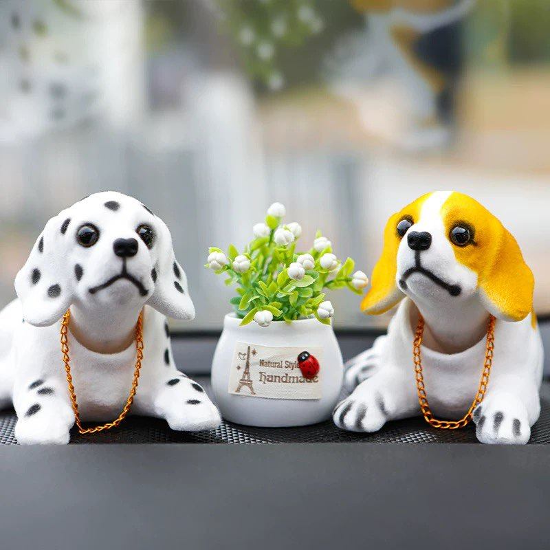 汽车摆件 可爱摇头狗狗卡通公仔萌宠车载创意玩偶摆饰车内装饰品