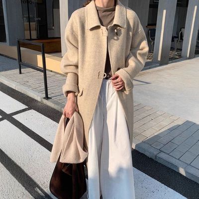 氛围2025新款单排扣大衣娃娃领