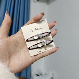 （满15包邮发货）可爱KT爱心亮钻鸭夹一对