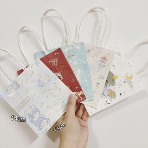 （满15包邮发货）可爱礼品袋加厚白卡纸手提袋混款5个伴手礼袋子