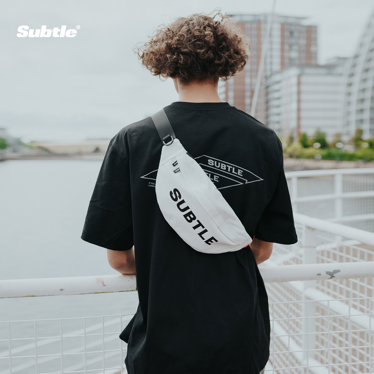 【香港知名品牌】SUBTLE斜挎包