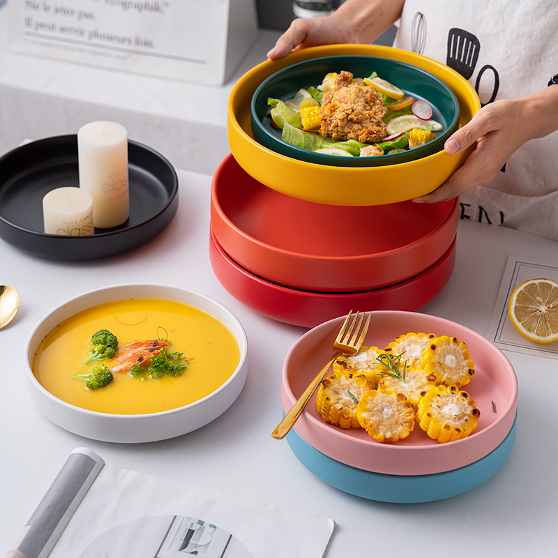 北欧轻奢圆形餐具简约创意汤盘