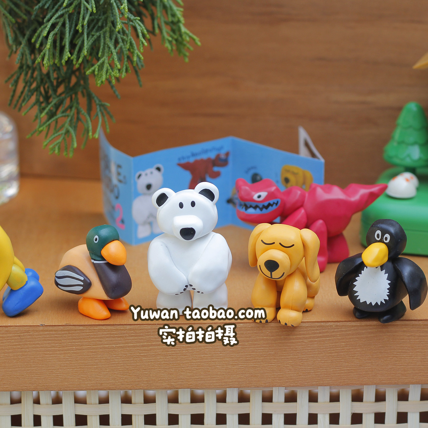 DAISUKE KONDO白熊月亮小狗潮玩艺术家手办玩具家居装饰摆件礼物,模玩/动漫/周边/娃圈三坑/桌游,盒蛋/扭蛋/联名摆件,淘宝优惠券,粉丝福利购,淘宝优惠卷