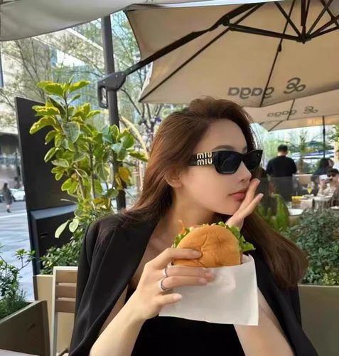 MIUMIU缪缪窄框潮酷男女太阳镜