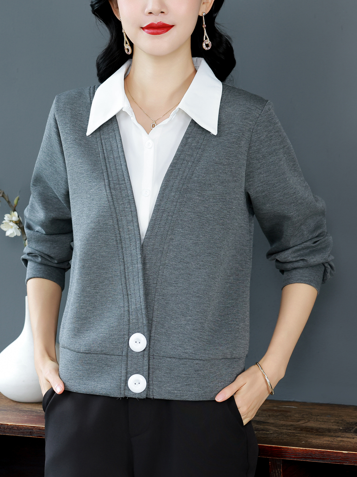 ROUMIKL时尚撞色假两件长袖衬衫女秋装宽松休闲卫衣减龄洋气妈妈