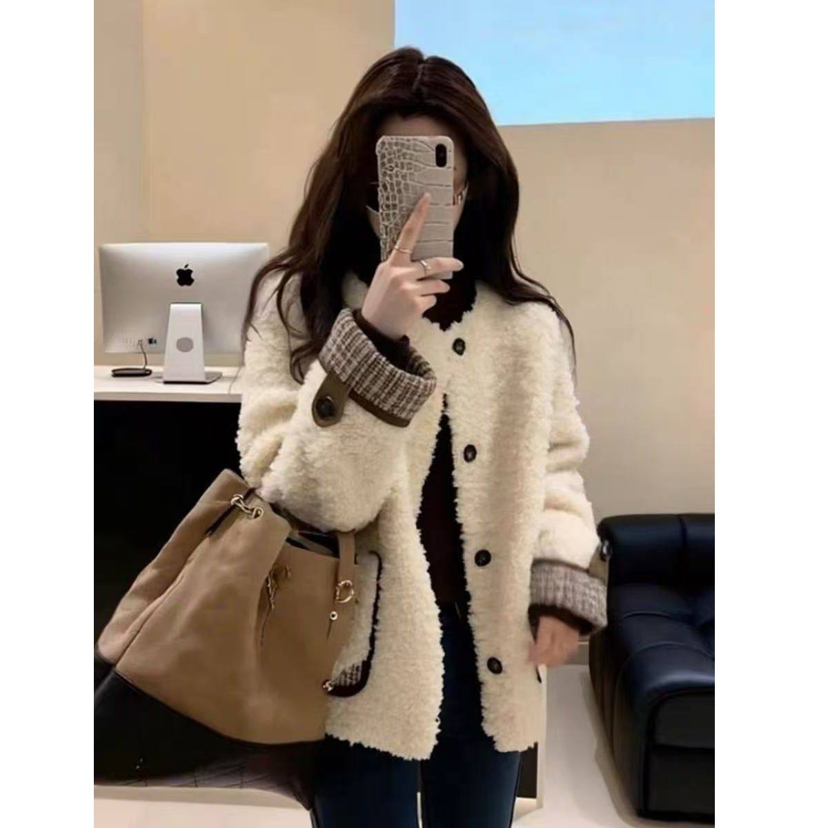 米白色撞色小香风外套2025新款今年流行爆款独特别致加绒厚上衣冬